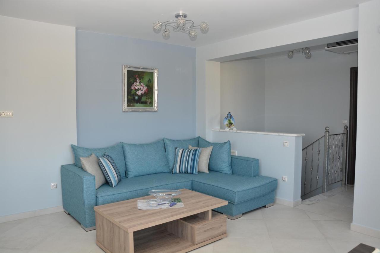 Pegasus Sea View Luxury Apartments Vrasná Esterno foto
