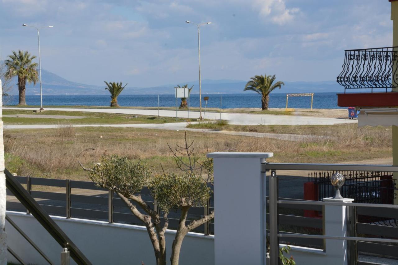 Pegasus Sea View Luxury Apartments Vrasná Esterno foto