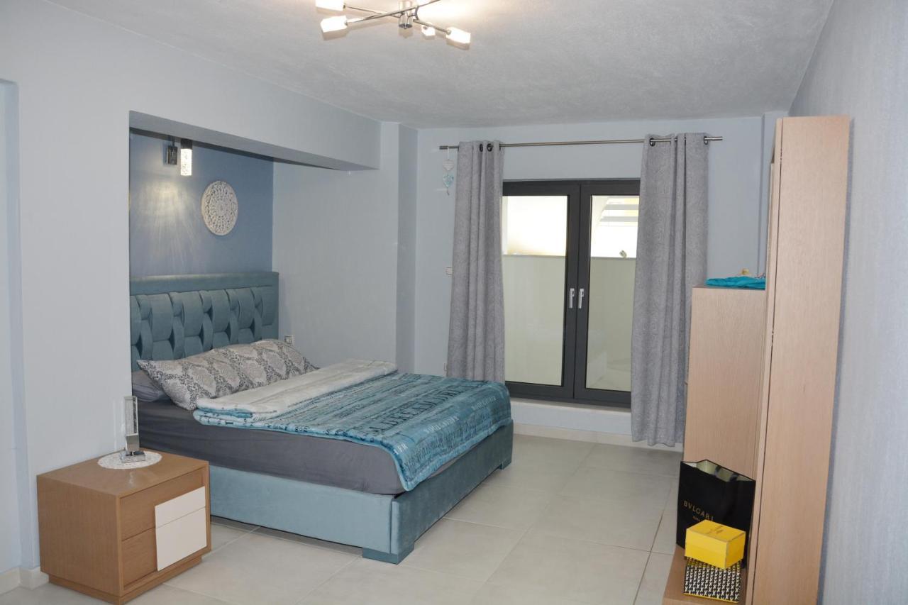 Pegasus Sea View Luxury Apartments Vrasná Esterno foto