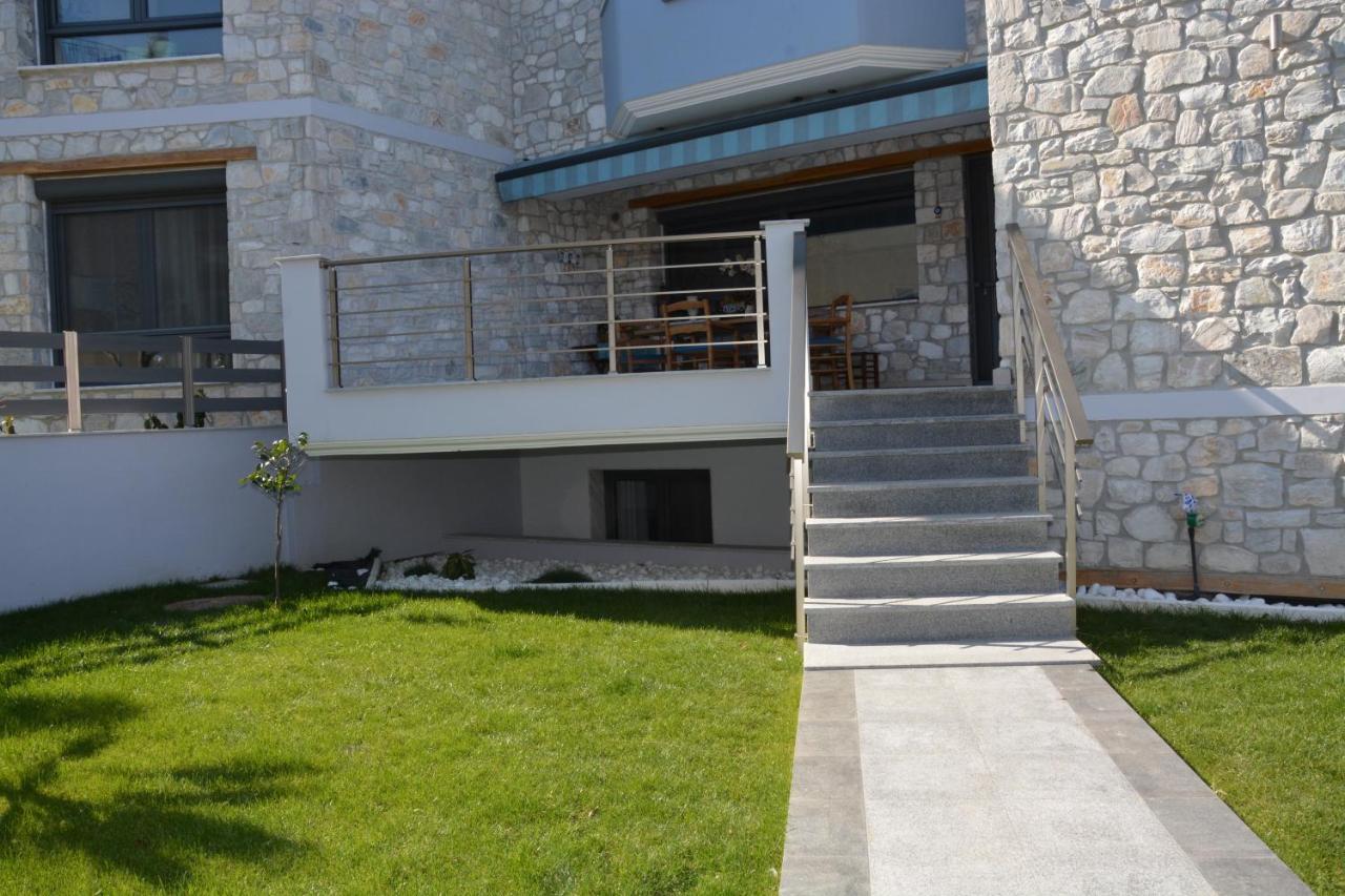 Pegasus Sea View Luxury Apartments Vrasná Esterno foto
