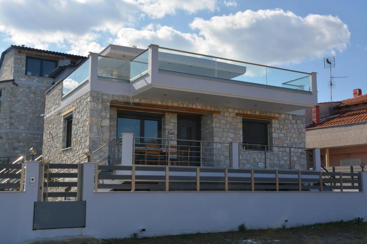 Pegasus Sea View Luxury Apartments Vrasná Esterno foto